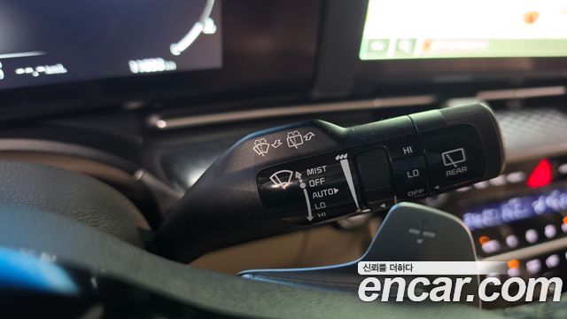 Kia Canival 2023 — photo 34