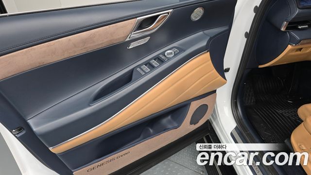 Genesis GV80 2022 — photo 14