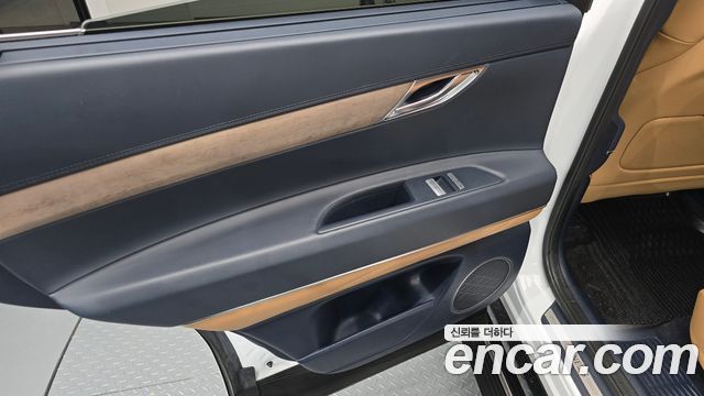 Genesis GV80 2022 — photo 15