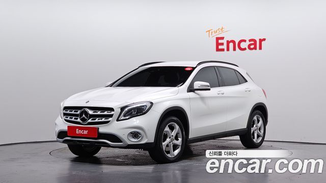 Mercedes-Benz GLA-Class 2019 — photo 1