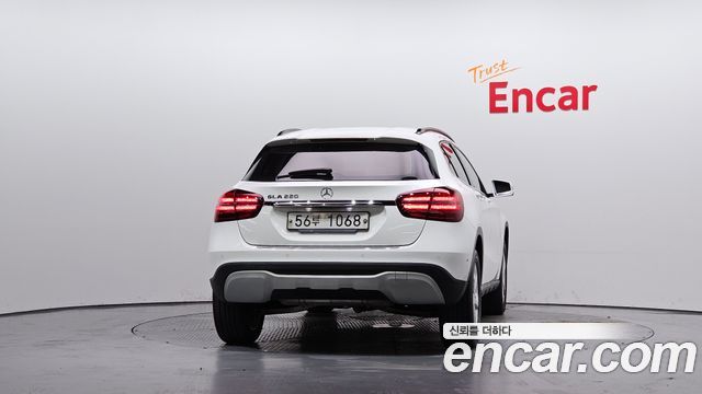 Mercedes-Benz GLA-Class 2019 — photo 4
