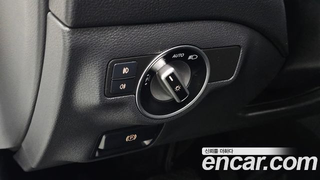 Mercedes-Benz GLA-Class 2019 — photo 25