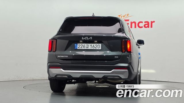 Kia Sorento 2024 — photo 4