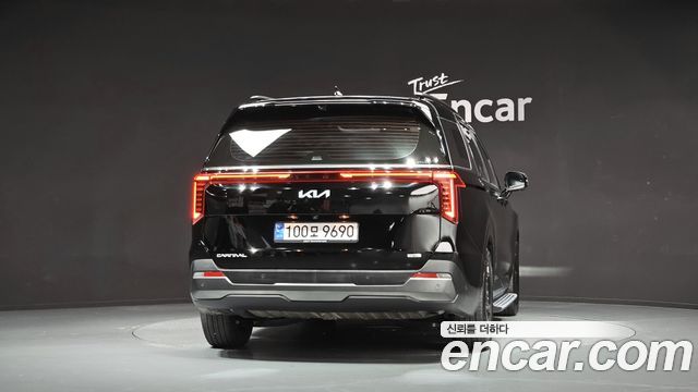 Kia Canival 2025 — photo 4