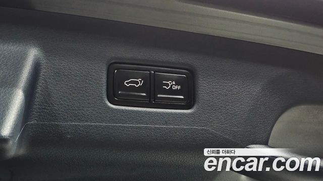 Kia Canival 2025 — photo 36