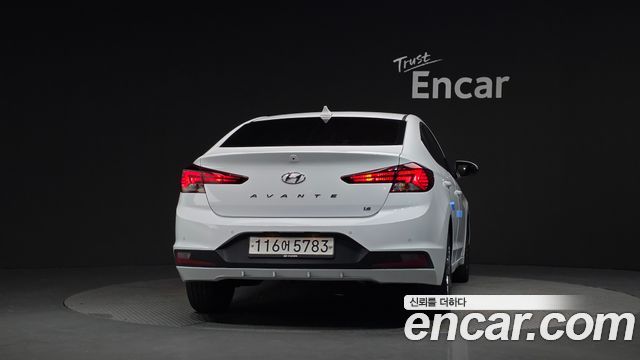 Hyundai AVANTE 2020 — photo 4