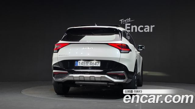 Kia Sportage 2023 — photo 4