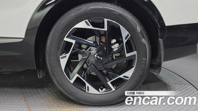 Kia Sportage 2023 — photo 5