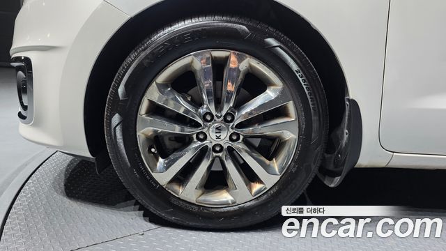 Kia Canival 2017 — photo 5