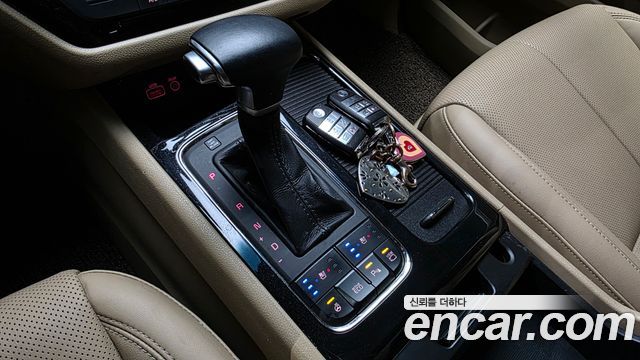 Kia Canival 2017 — photo 12