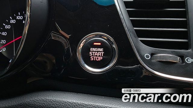 Kia Canival 2017 — photo 22