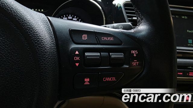 Kia Canival 2017 — photo 23