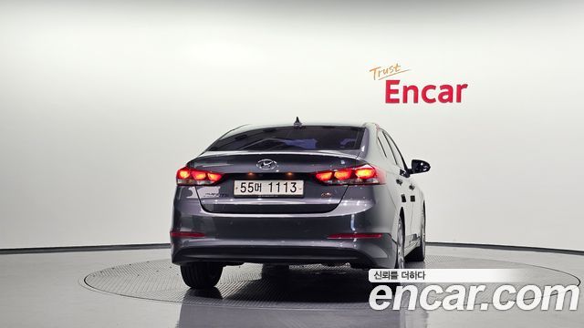 Hyundai AVANTE 2017 — photo 4