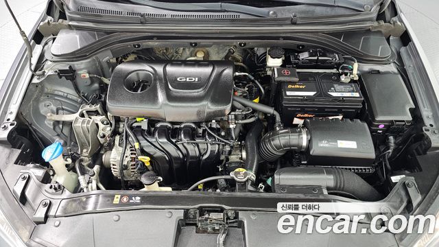 Hyundai AVANTE 2017 — photo 6