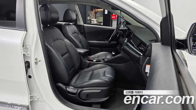 Kia Niro 2020 — photo 17