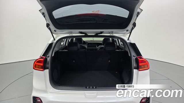 Kia Niro 2020 — photo 26