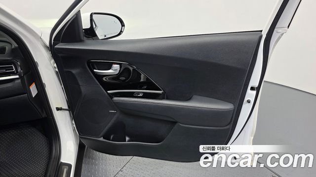 Kia Niro 2020 — photo 15