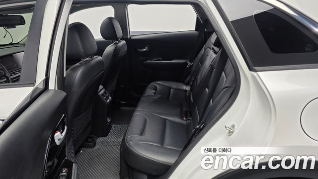 Kia Niro 2020 — photo 16