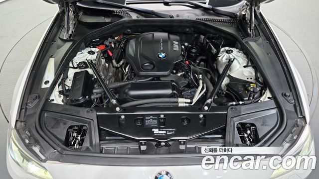 BMW 5-Series 2016 — photo 6