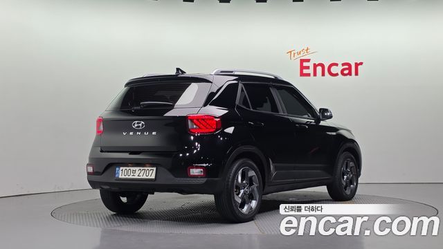 Hyundai Venue 2022 — photo 2