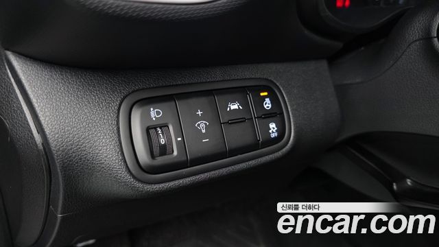 Hyundai Venue 2022 — photo 18