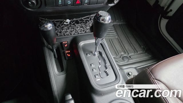 Jeep Wrangler 2015 — photo 9
