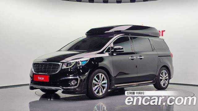 Kia Canival 2018 — photo 1