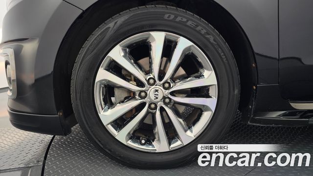 Kia Canival 2018 — photo 5