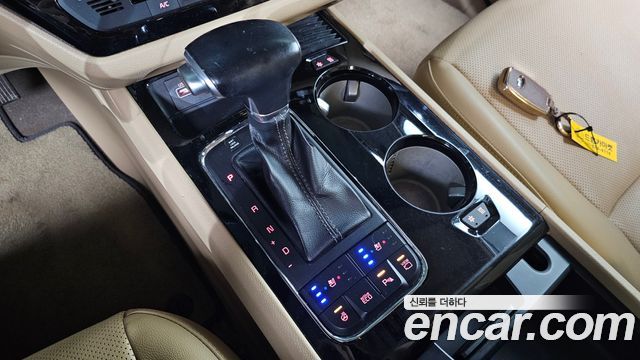 Kia Canival 2018 — photo 12