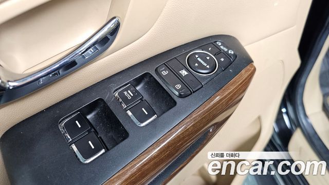 Kia Canival 2018 — photo 21
