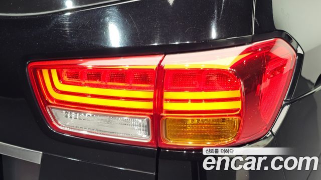 Kia Canival 2018 — photo 9