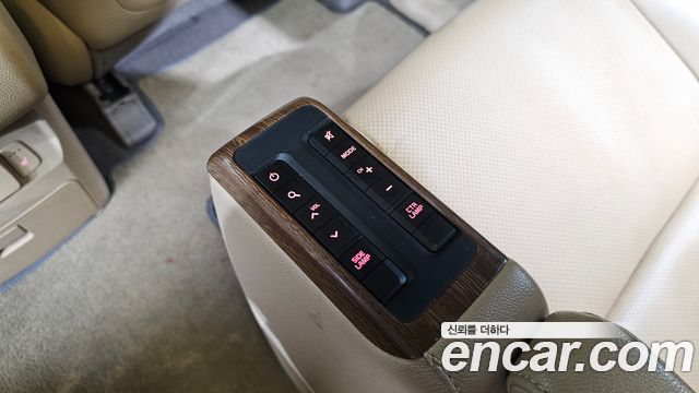 Kia Canival 2018 — photo 30