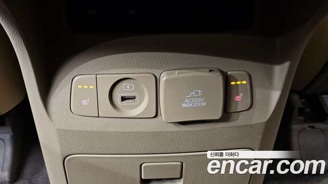Kia Canival 2018 — photo 32