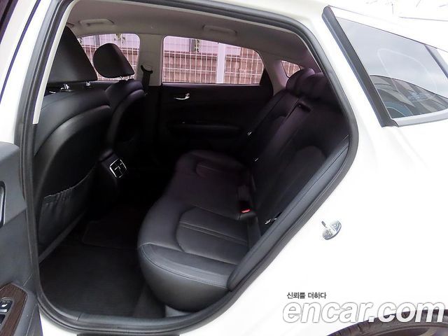 Kia K5 2018 — photo 7