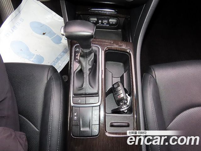 Kia K5 2018 — photo 12