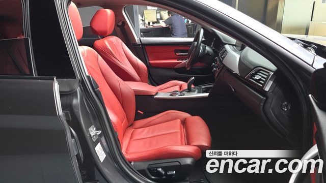 BMW 4-Series 2020 — photo 17