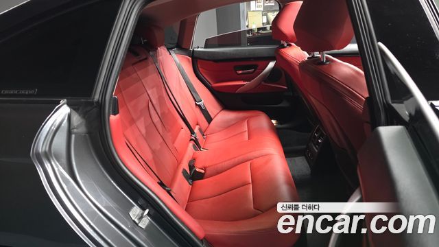BMW 4-Series 2020 — photo 18