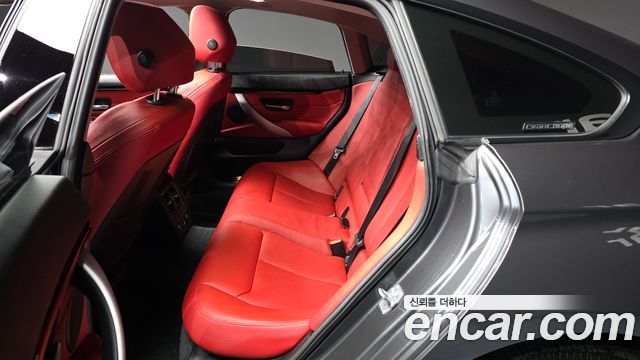 BMW 4-Series 2020 — photo 16