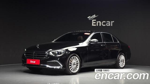 Mercedes-Benz E-Class 2021 — photo 26