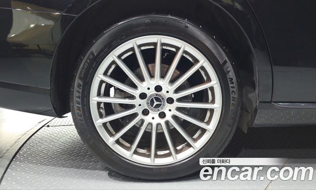 Mercedes-Benz E-Class 2021 — photo 5