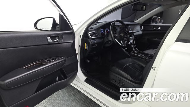 Kia K5 2019 — photo 10