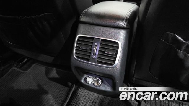 Kia K5 2019 — photo 19