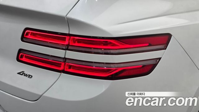 Genesis GV80 2025 — photo 9