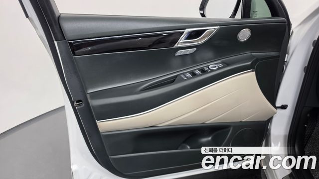 Genesis GV80 2025 — photo 14