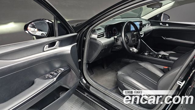 Kia K5 2023 — photo 13