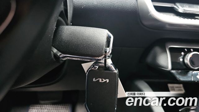 Kia K5 2023 — photo 23