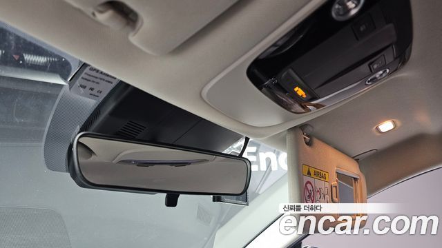 Kia K5 2023 — photo 25