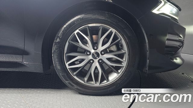 Kia K5 2023 — photo 7
