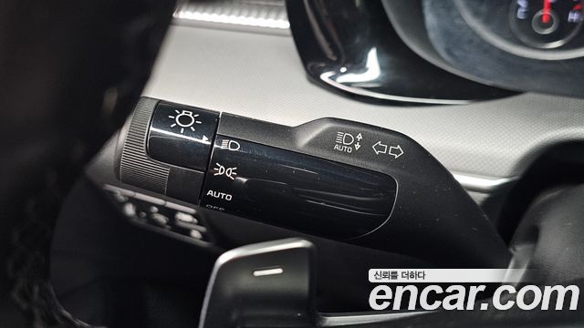 Kia K5 2023 — photo 28