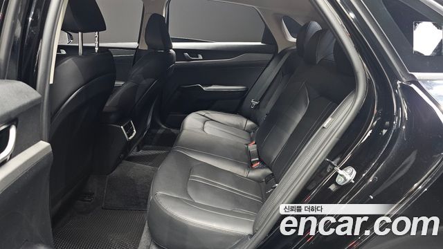 Kia K5 2023 — photo 31